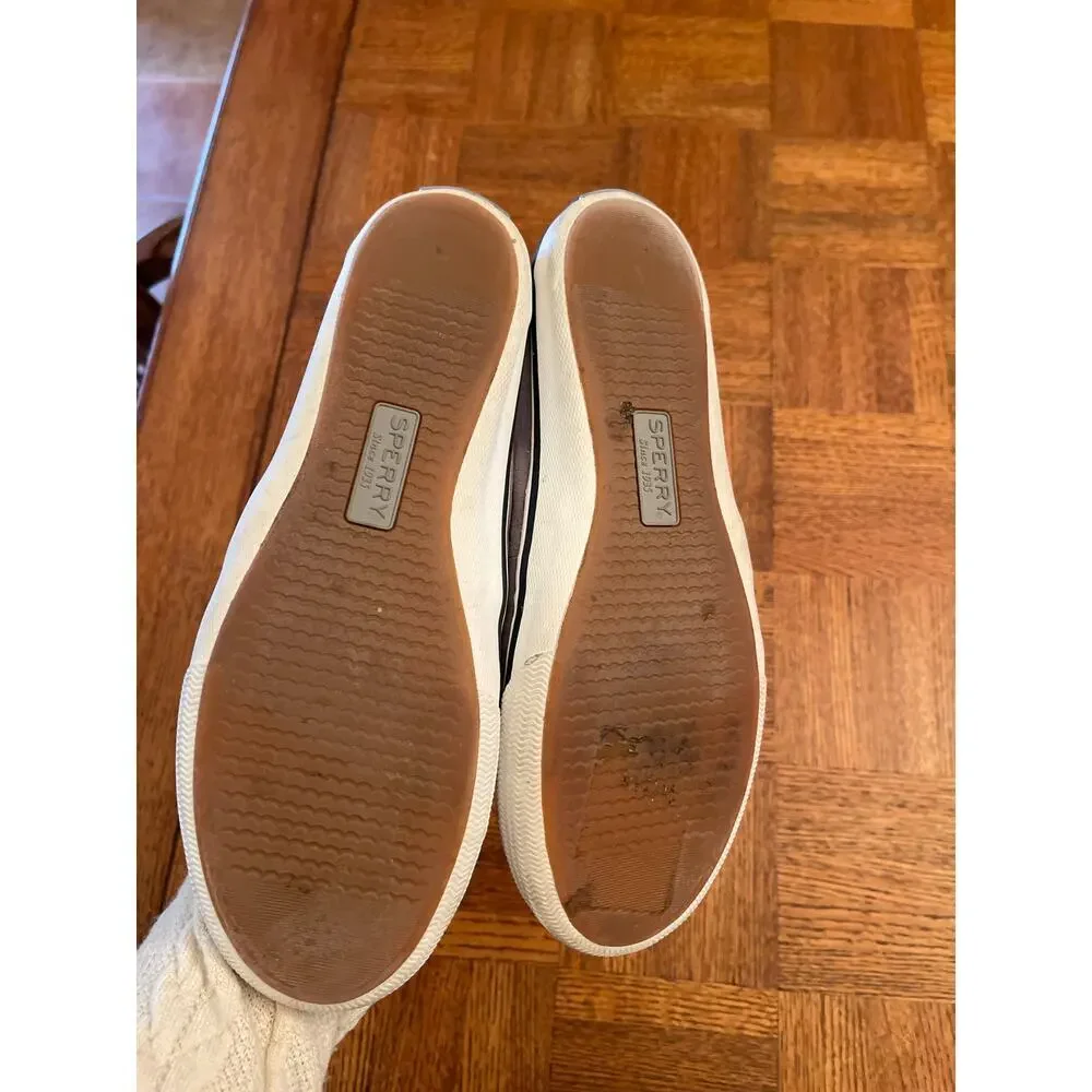 Sperry Lounge away shoes size 9